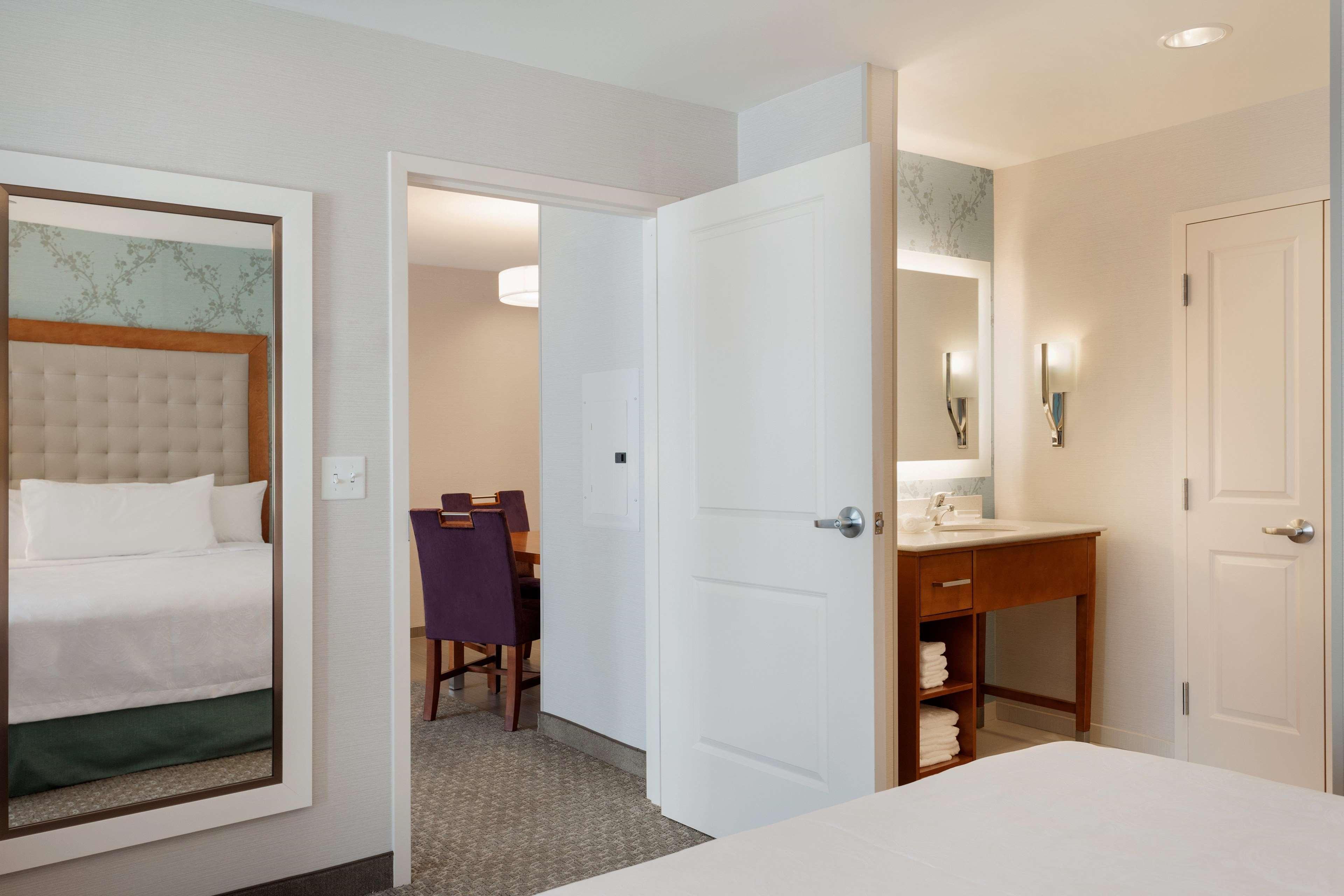Homewood Suites By Hilton Gateway Hills Нашуа Екстериор снимка