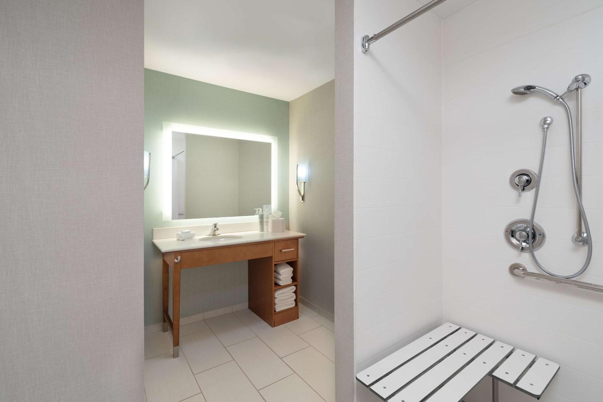 Homewood Suites By Hilton Gateway Hills Нашуа Екстериор снимка