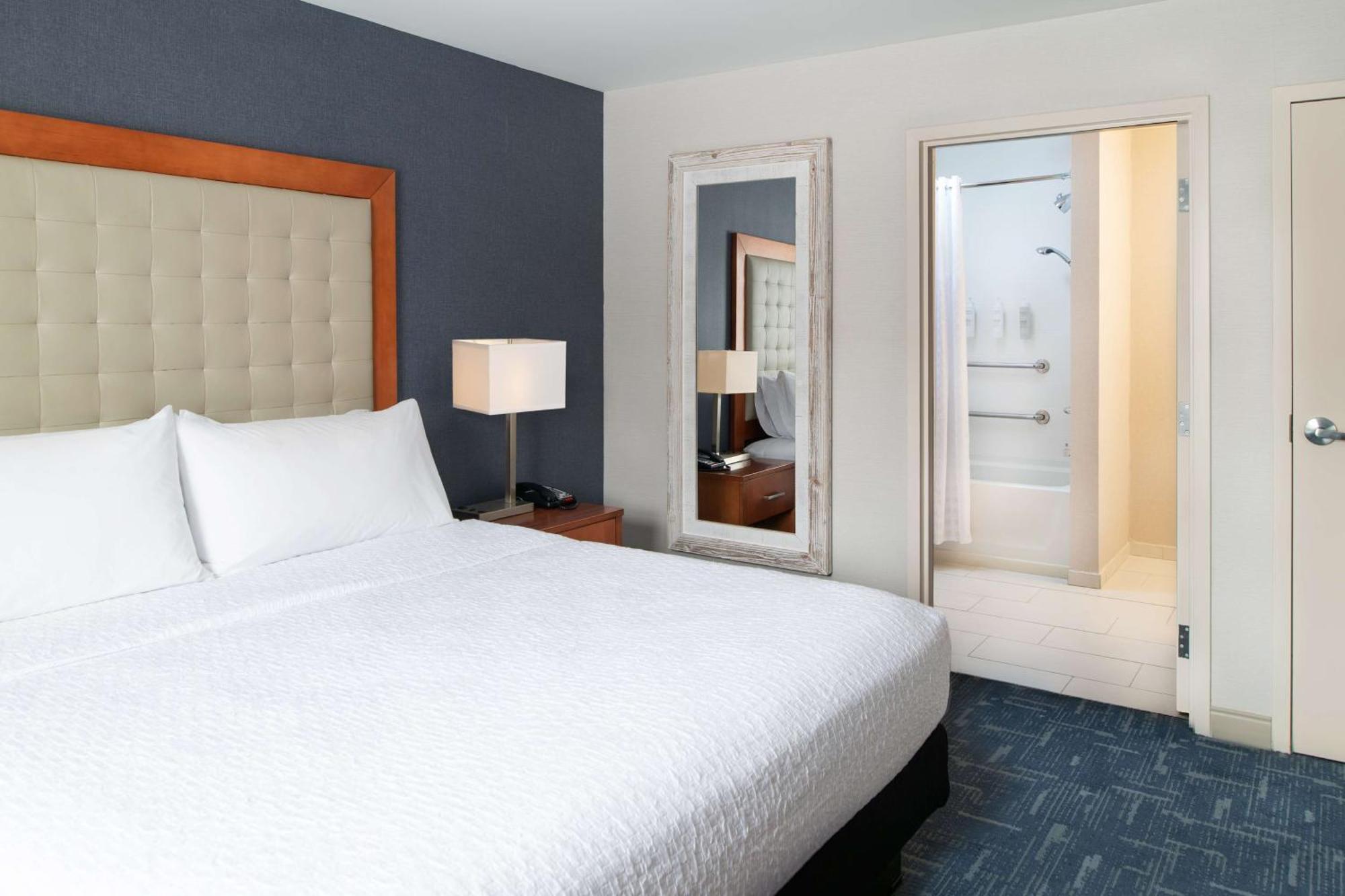 Homewood Suites By Hilton Gateway Hills Нашуа Екстериор снимка